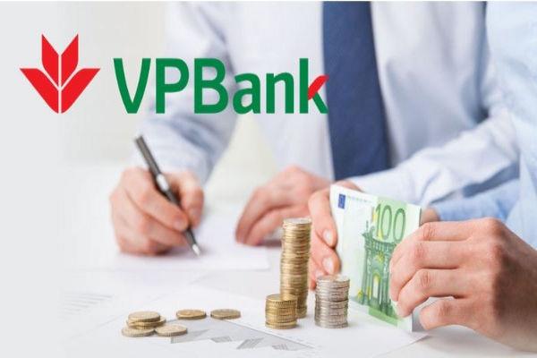 Lãi suất phải trả khi khách hàng vay tiền mặt ngân hàng VPBank