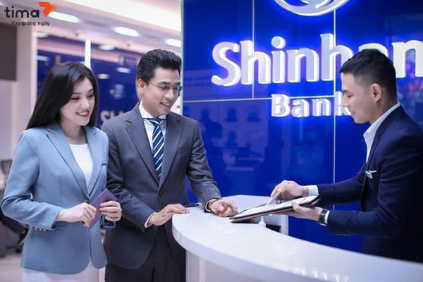 Shinhan Bank cung cấp đa dạng sản phẩm cho khách hàng doanh nghiệp