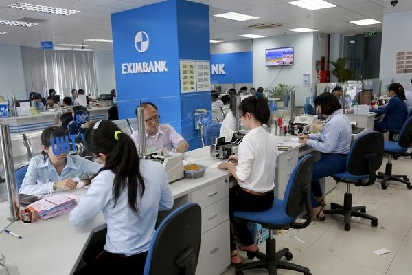 Tìm hiểu kỹ thông tin sản phẩm khi vay tiền tại Eximbank