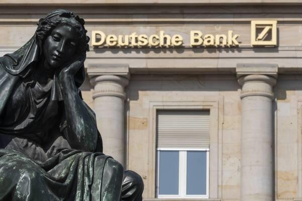 Chuẩn bị đầy đủ các giấy tờ cần thiết để vay tiền Deutsche Bank dễ dàng hơn