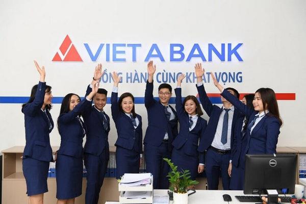 Rút tiền thẻ tín dụng ngân hàng VietABank  được nhiều người lựa chọn khi gặp khó khăn tài chính