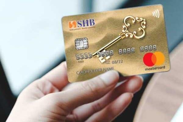 Số tiền mà khách hàng được rút tối đa là 50% hạn mức thẻ tín dụng SHB