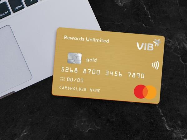 VIB khuyến khích khách hàng hạn chế rút tiền mặt từ thẻ tín dụng vì lãi suất khá cao lên tới 4%