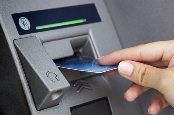 Có thể rút tiền mặt từ thẻ tín dụng SHB