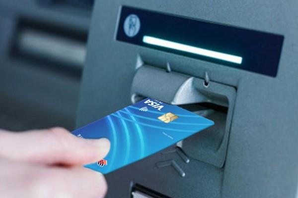 Rút tiền tại cây ATM bằng thẻ tín dụng PG Bank với các bước đơn giản