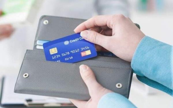 Rút tiền từ thẻ tín dụng PG Bank có rất nhiều nhược điểm khách hàng cần lưu ý