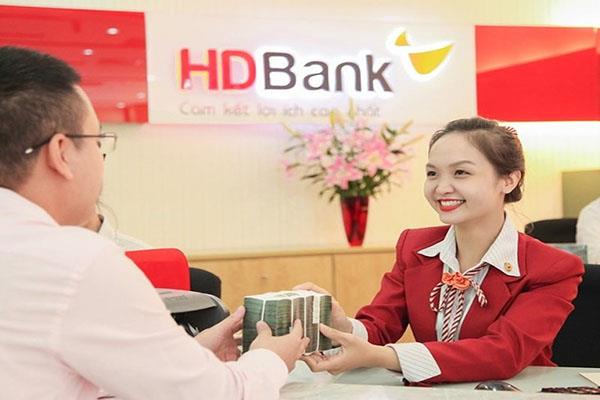 Mở thẻ tín dụng HDBank tại quầy giao dịch với các bước đơn giản