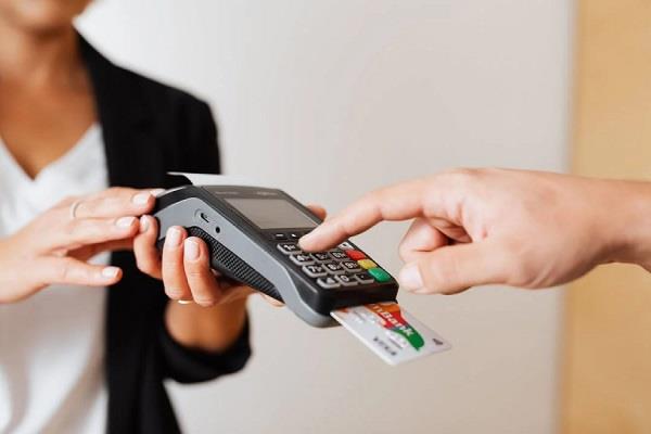 Rút tiền mặt thẻ tín dụng TPBanh tương đối dễ dàng