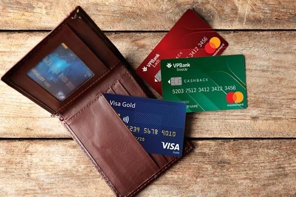 Những vấn đề cần lưu ý khi mở thẻ tín dụng tại ngân hàng VPBank