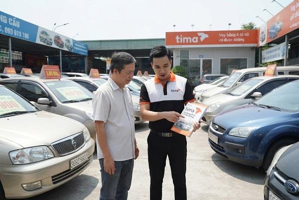 Vay bằng ô tô cũ, khách hàng vẫn được sử dụng xe để đi lại bình thường