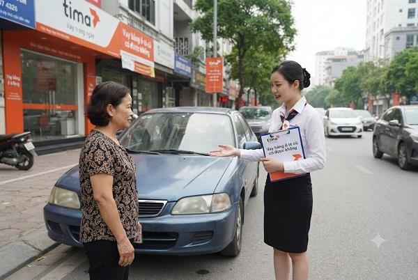 Người vay là chủ sở hữu hợp pháp của xe hoặc có giấy ủy quyền hợp lệ từ chủ xe