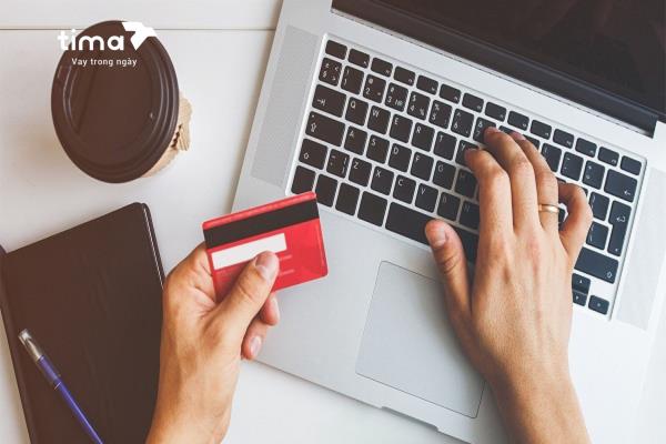 Ngân hàng VPBank cho phép khách hàng mở thẻ ngân hàng online nhanh chóng, tiện lợi 