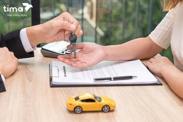 Đừng quên tính khoản phí trả nợ trễ hạn khi tính tổng chi phí phát sinh vay mua ô tô