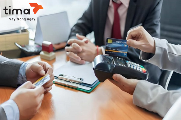 Khách hàng cần duy trì lịch sử tín dụng tốt để nâng cao điểm tín dụng và dễ dàng tiếp cận khoản vay