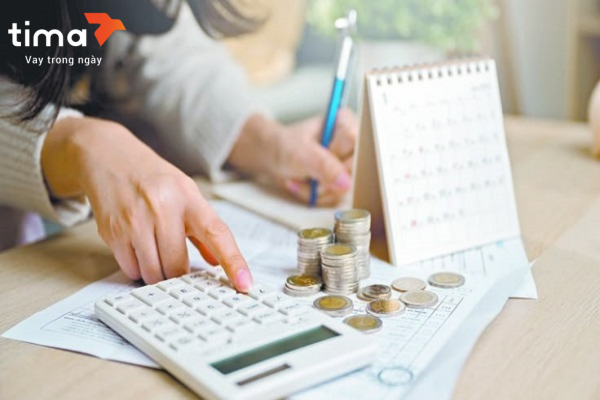Vay quá khả năng chi trả sẽ làm ảnh hưởng đến sinh hoạt và tâm lý của cả gia đình