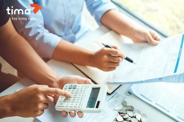 Tổng thu nhập hàng tháng là tổng tất cả các nguồn thu từ nhiều công việc khác nhau 