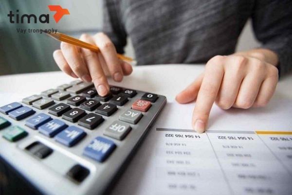 Hãy tham khảo và so sánh bảng phí của nhiều ngân hàng để đưa ra lựa chọn phù hợp