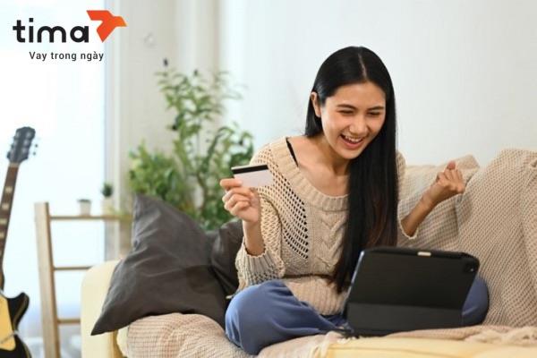 Nếu bạn có hợp đồng bảo hiểm nhân thọ có thể đăng ký vay online với hạn mức cao